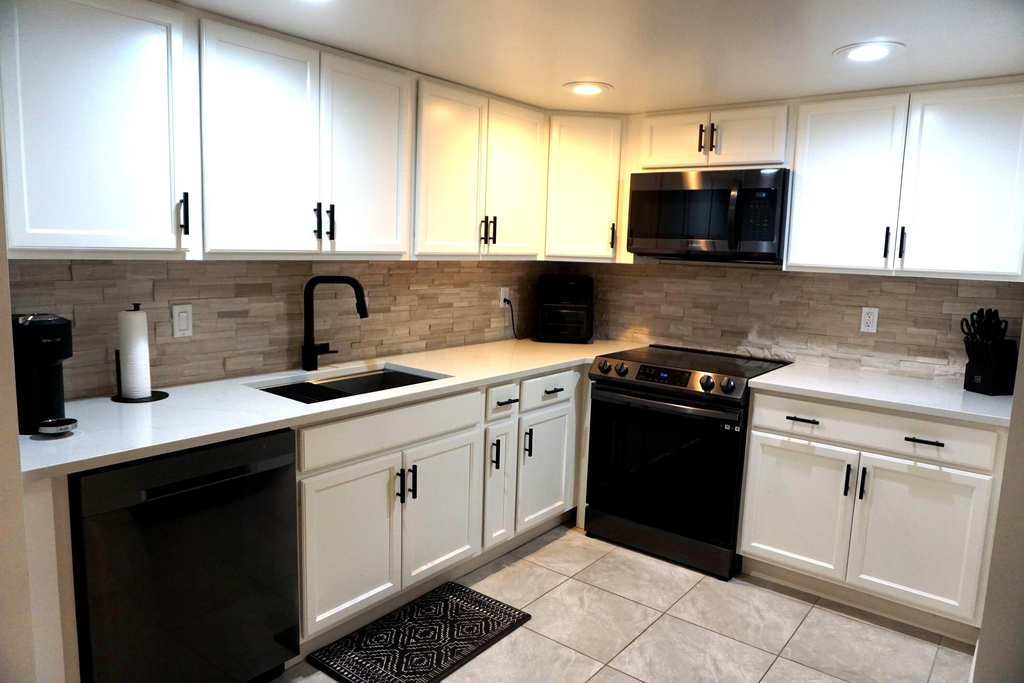 2800 N Ocean Drive - Photo 1