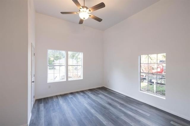 415 W 7th Street - Photo 11