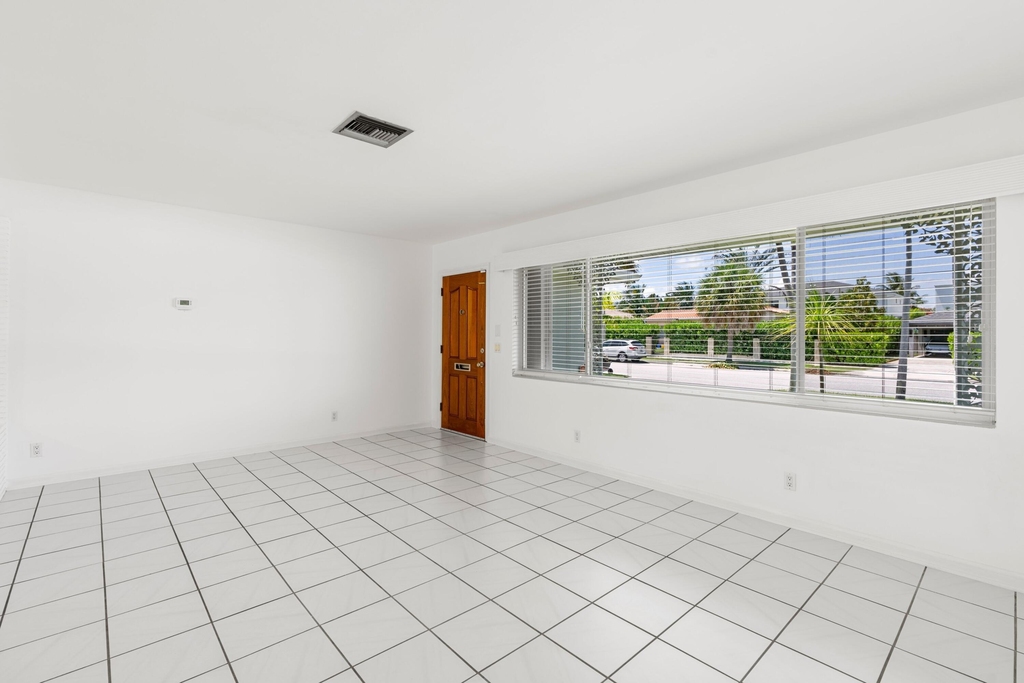 360 Palmetto Street - Photo 9