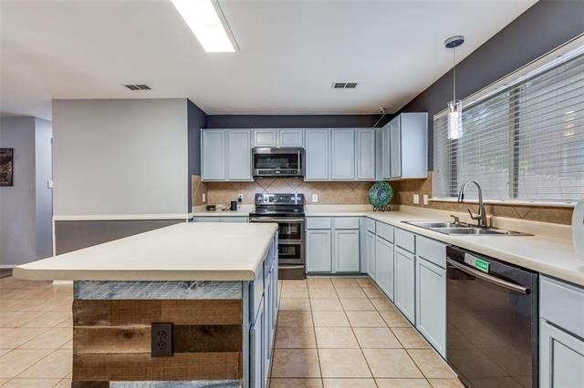 417 Niagara Falls Drive - Photo 10