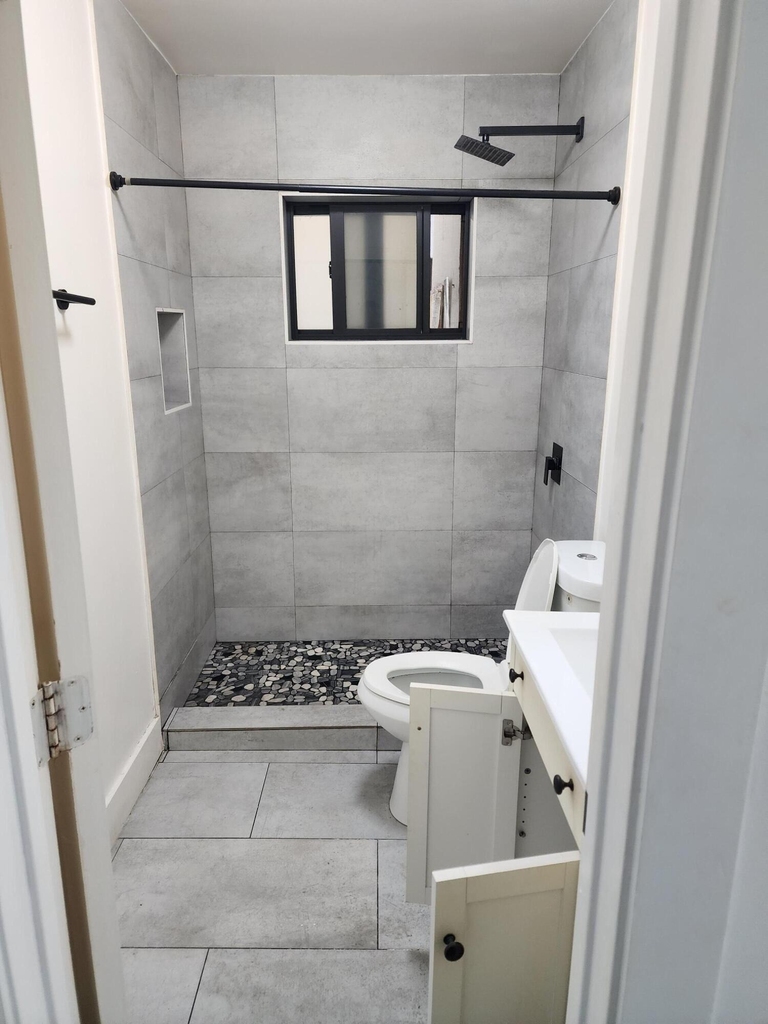 1639 Madison Street - Photo 2