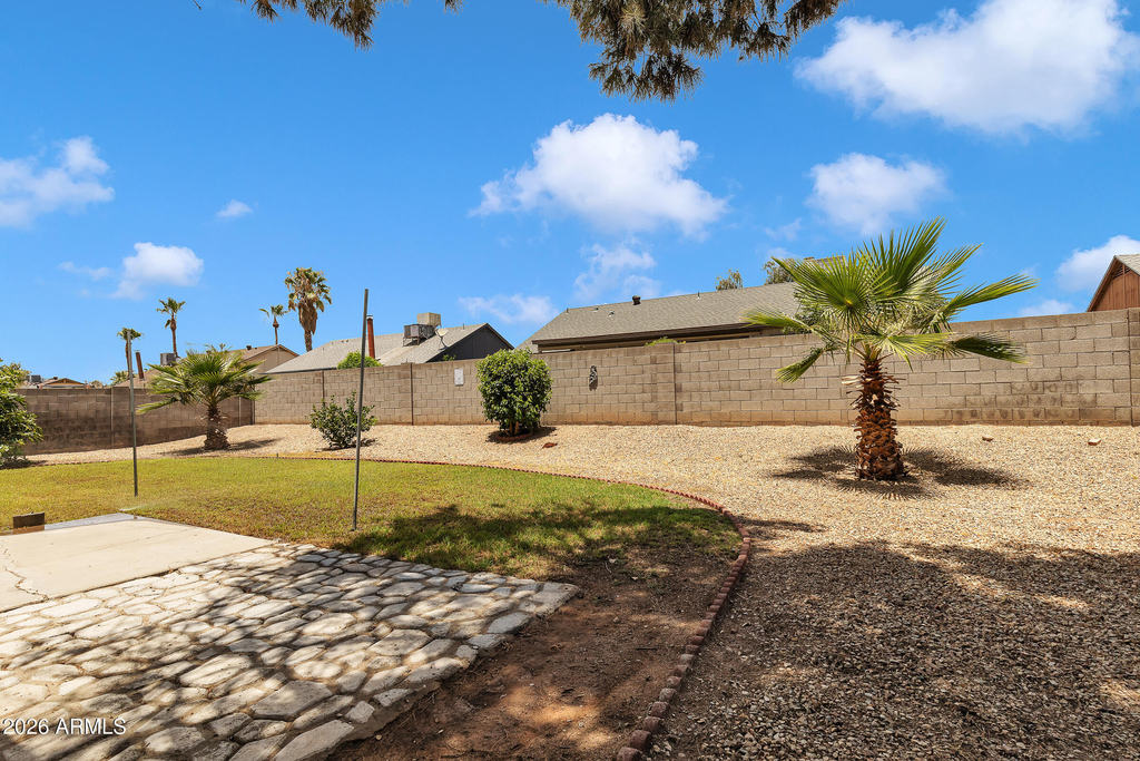 8834 W Purdue Avenue - Photo 24