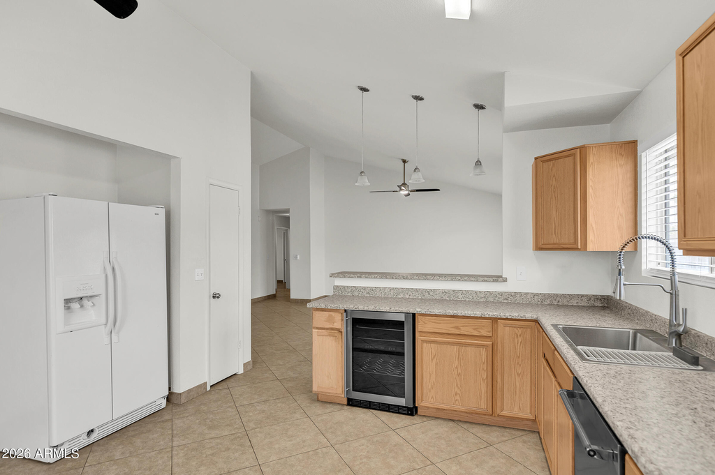 8834 W Purdue Avenue - Photo 12