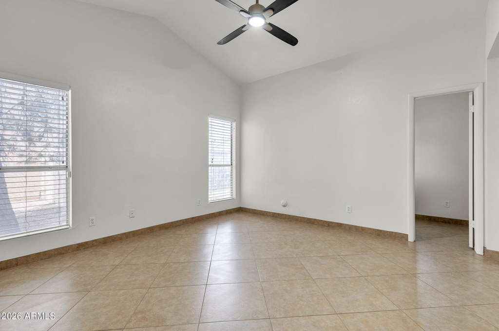 8834 W Purdue Avenue - Photo 18
