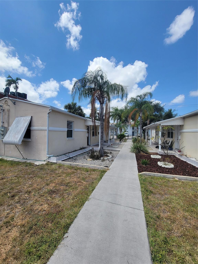 1822 Johnson Street - Photo 1