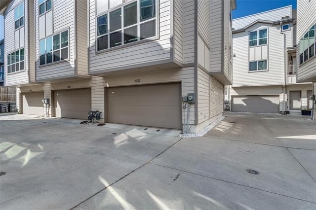 1932 Landon Lane - Photo 3
