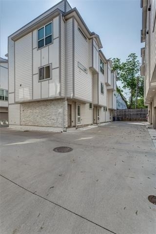 1932 Landon Lane - Photo 16