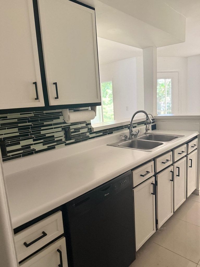 815 West Boynton Beach Boulevard - Photo 9