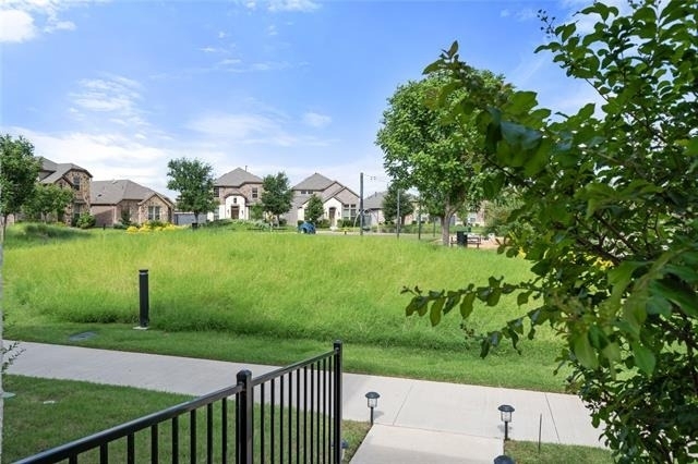 1716 Elise Lane - Photo 5