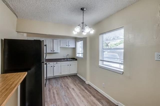512 S Delaware Street - Photo 2