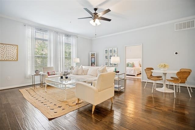 2305 Worthington Street - Photo 2