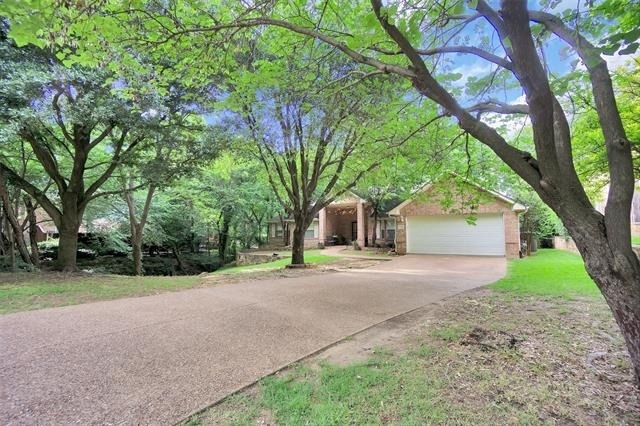 632 Creek View Drive - Photo 0