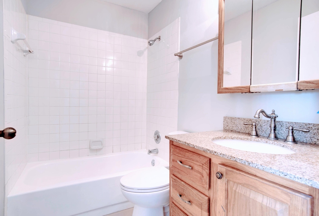 3401 Nw 44th Street - Photo 17