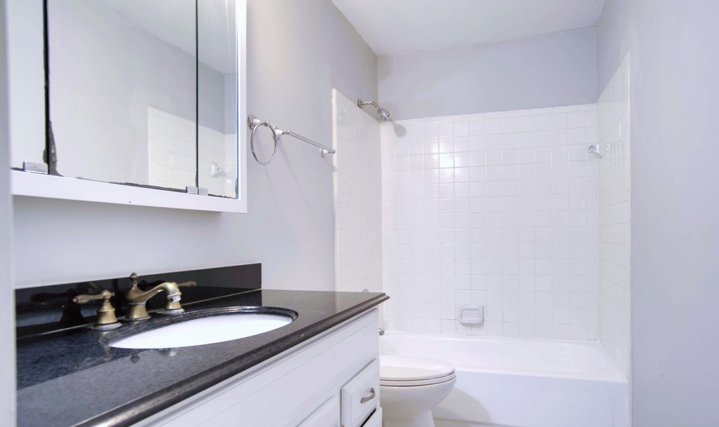 3401 Nw 44th Street - Photo 23