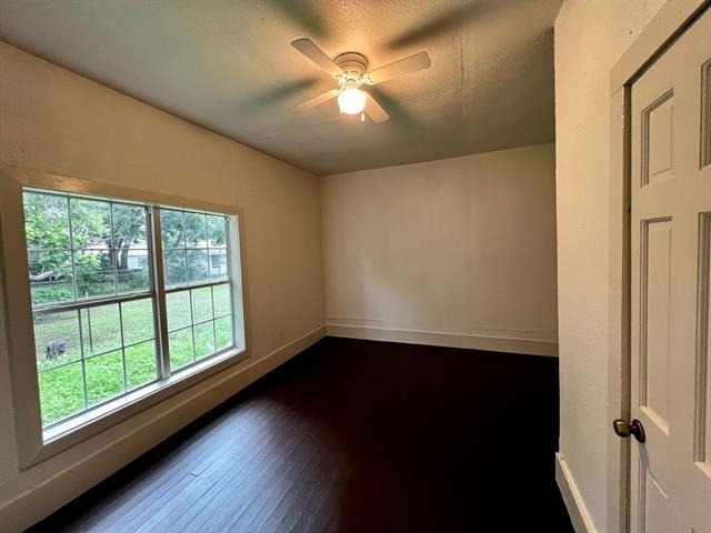 1020 Clinton Street - Photo 7