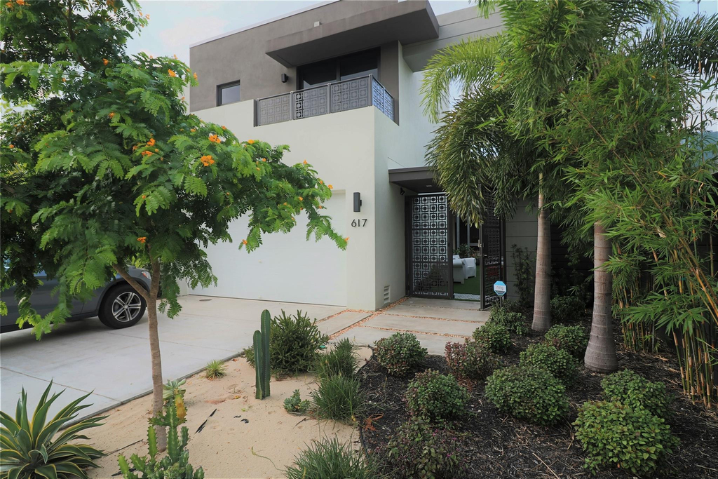 617 Sw 10th Street - Photo 2