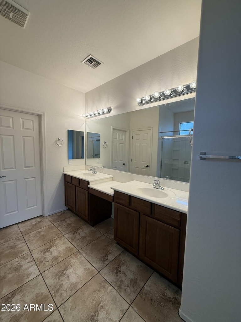 22165 N Celtic Avenue - Photo 10