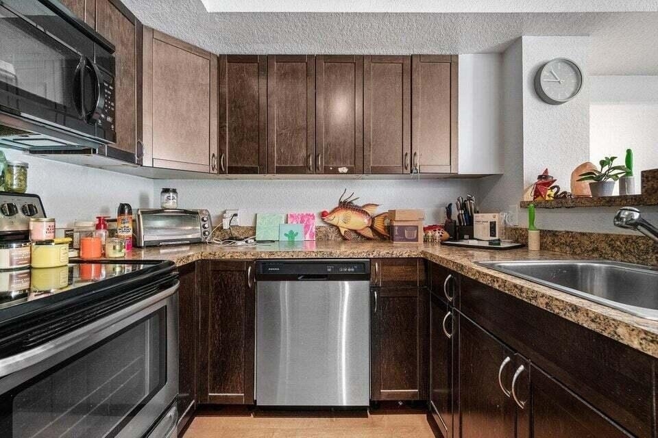 117 Yacht Club Way - Photo 5