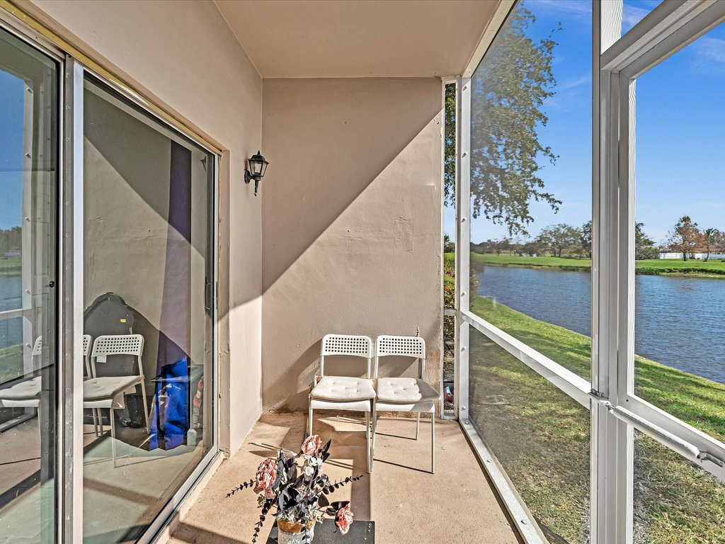 2451 Sw 82nd Avenue - Photo 23