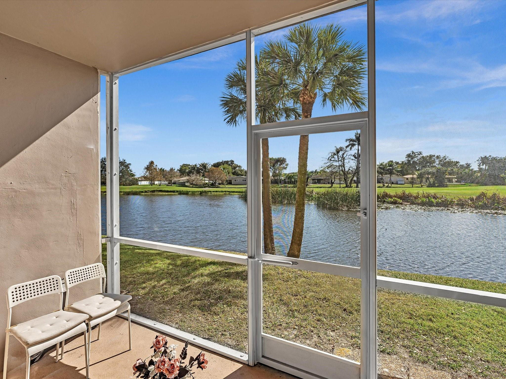 2451 Sw 82nd Avenue - Photo 22