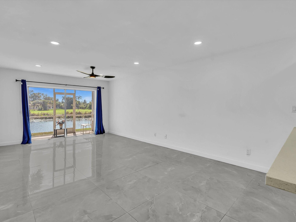 2451 Sw 82nd Avenue - Photo 14