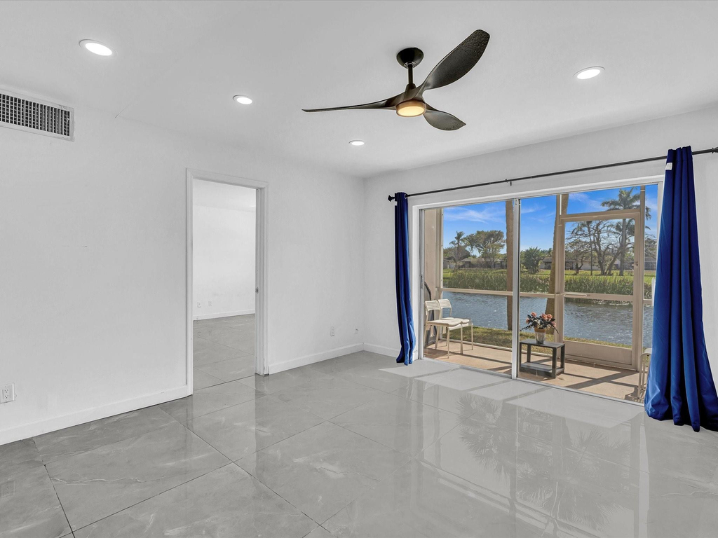 2451 Sw 82nd Avenue - Photo 20