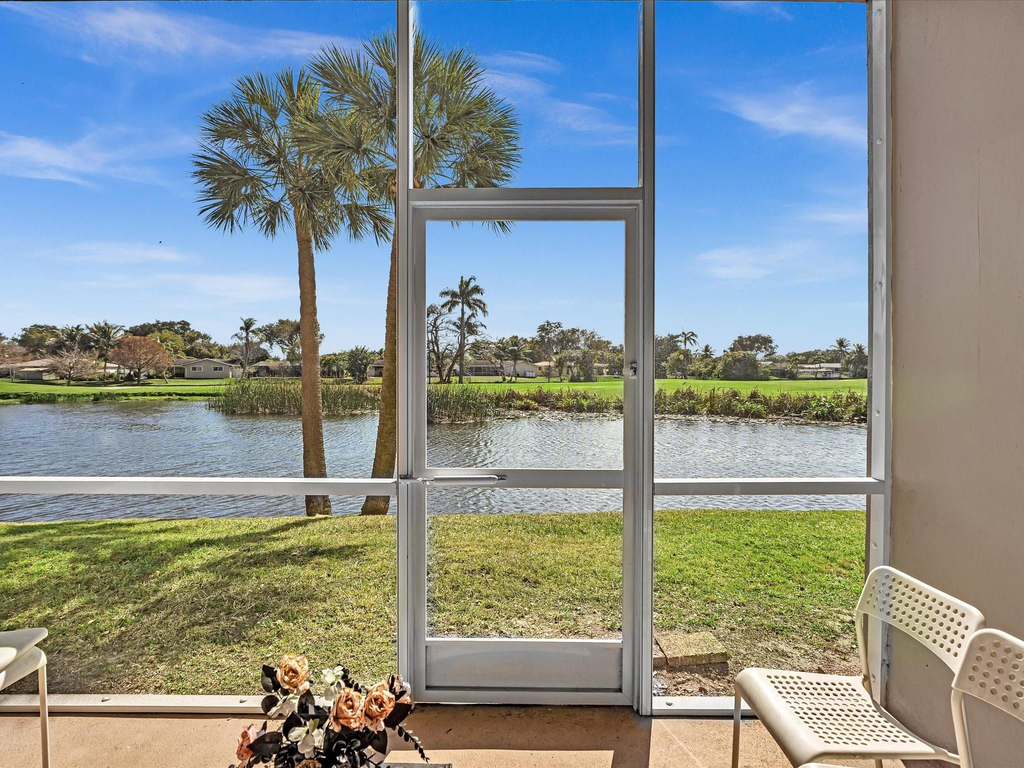 2451 Sw 82nd Avenue - Photo 21