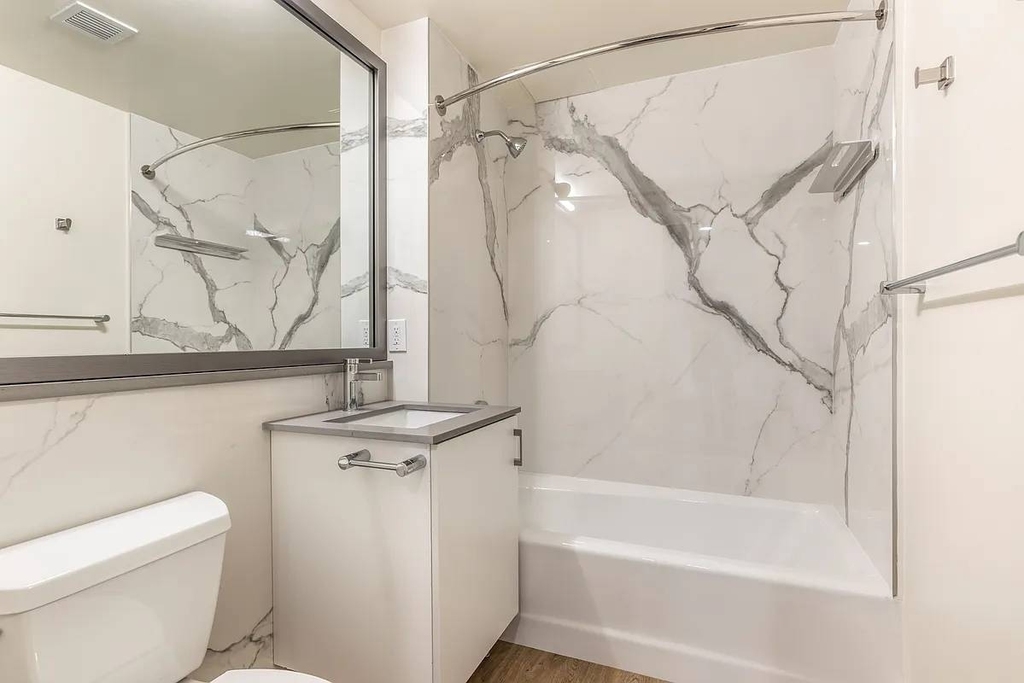 West 52nd Street - Photo 1