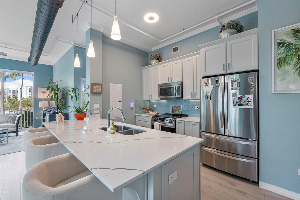 313 Ne 2nd Street - Photo 3