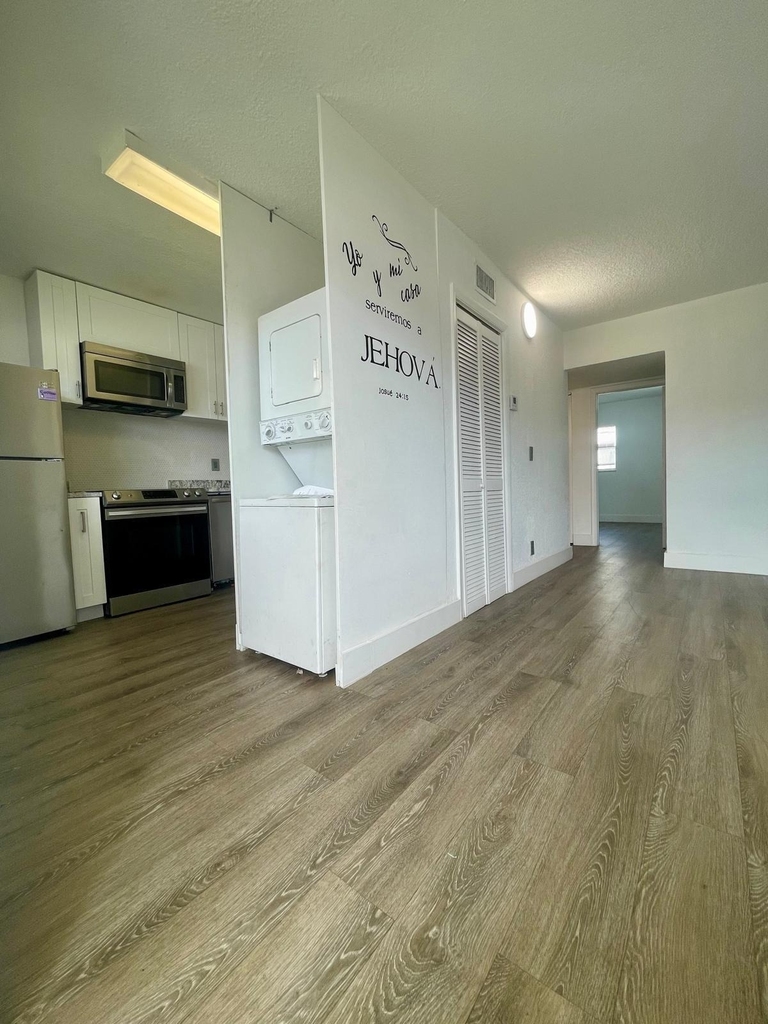 651 Nw 42nd Court - Photo 28