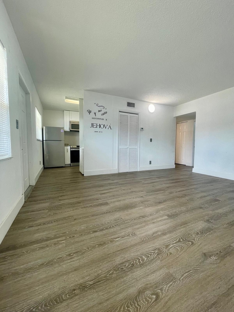 651 Nw 42nd Court - Photo 1