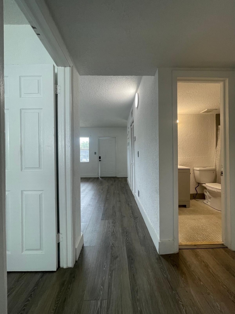 651 Nw 42nd Court - Photo 15
