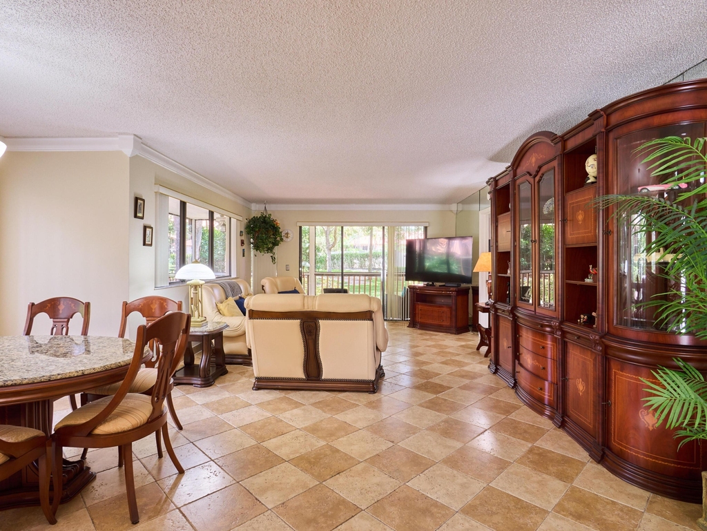563 Brackenwood Place - Photo 3