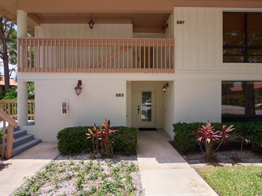 563 Brackenwood Place - Photo 20