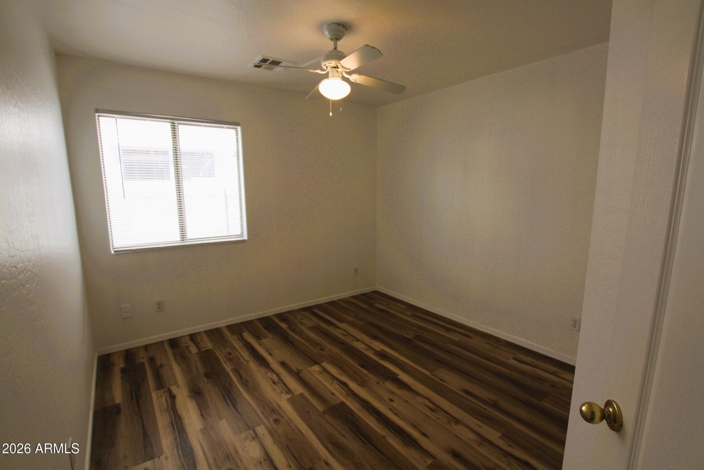 25735 W Elwood Street - Photo 12