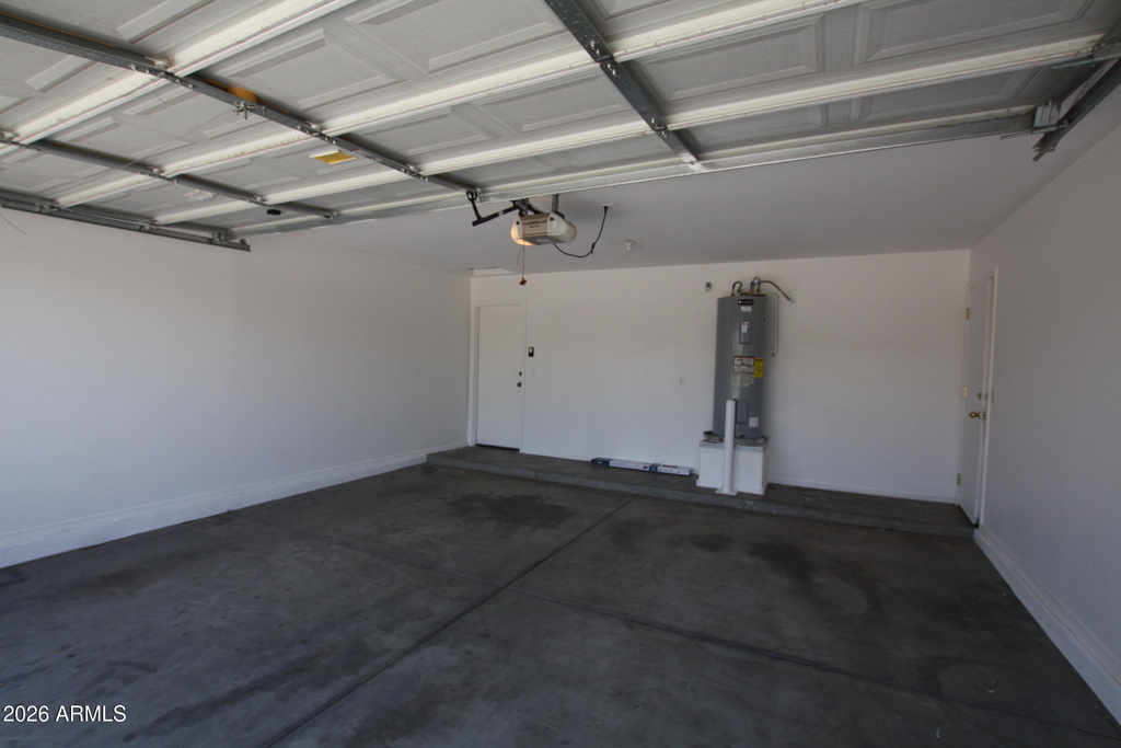 25735 W Elwood Street - Photo 29