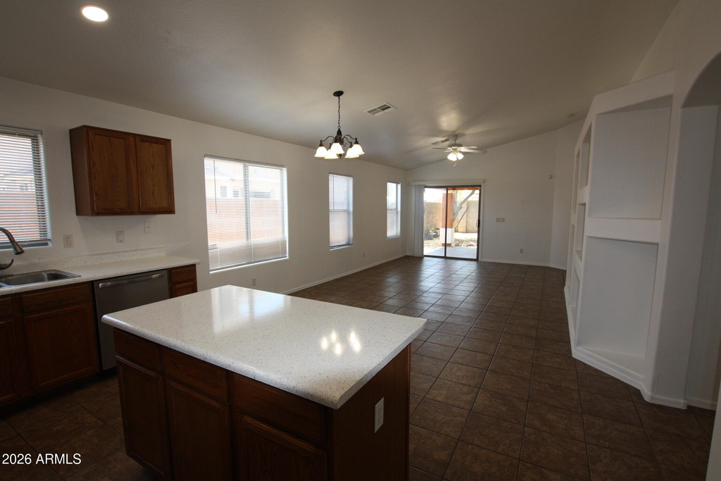 25735 W Elwood Street - Photo 9