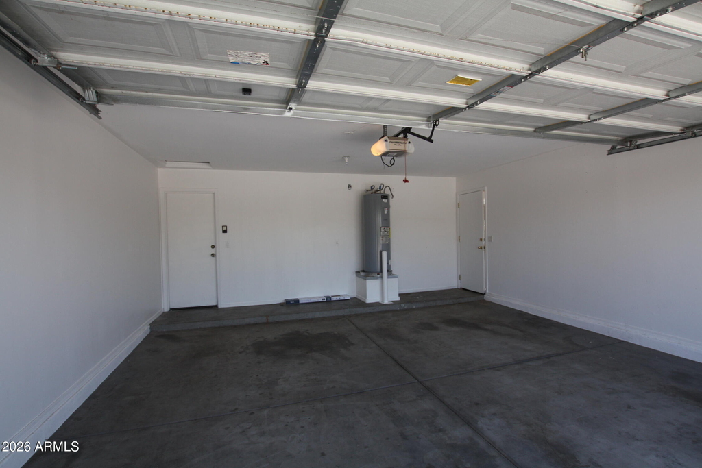 25735 W Elwood Street - Photo 28