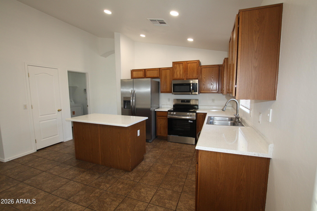 25735 W Elwood Street - Photo 6