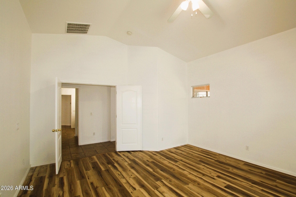 25735 W Elwood Street - Photo 30
