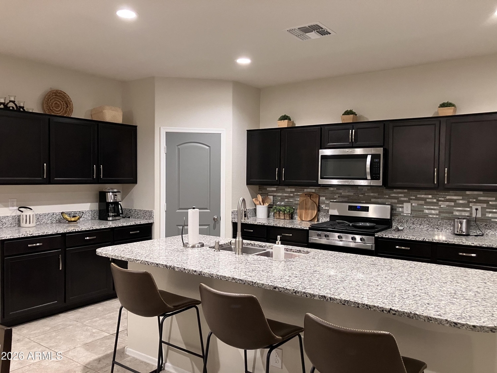 30998 W Earll Drive - Photo 10