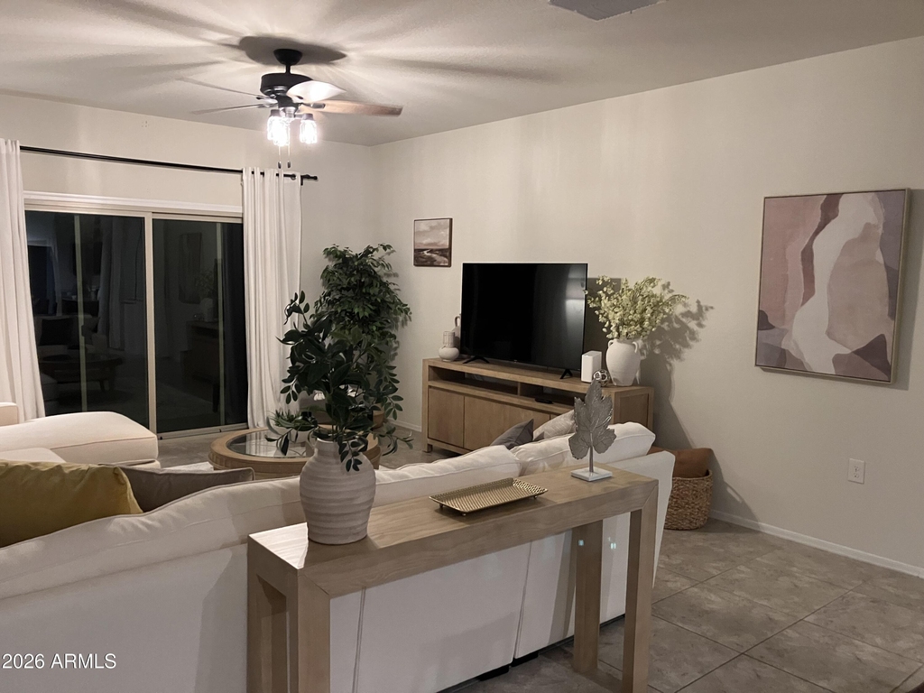 30998 W Earll Drive - Photo 9