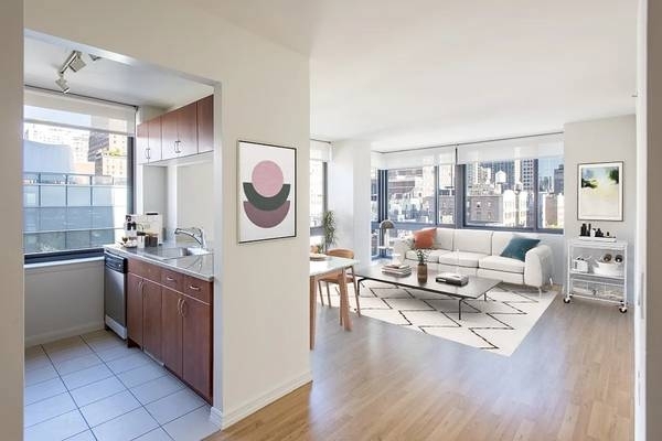 West 55th Street - Photo 0