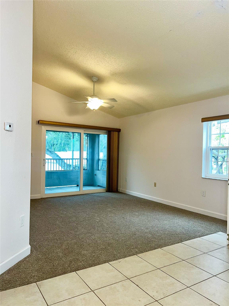 2850 N Oakland Forest Drive - Photo 4