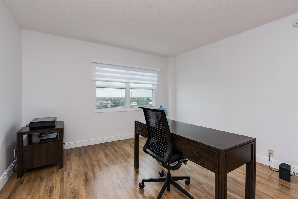 2500 Ne 48th Lane - Photo 30