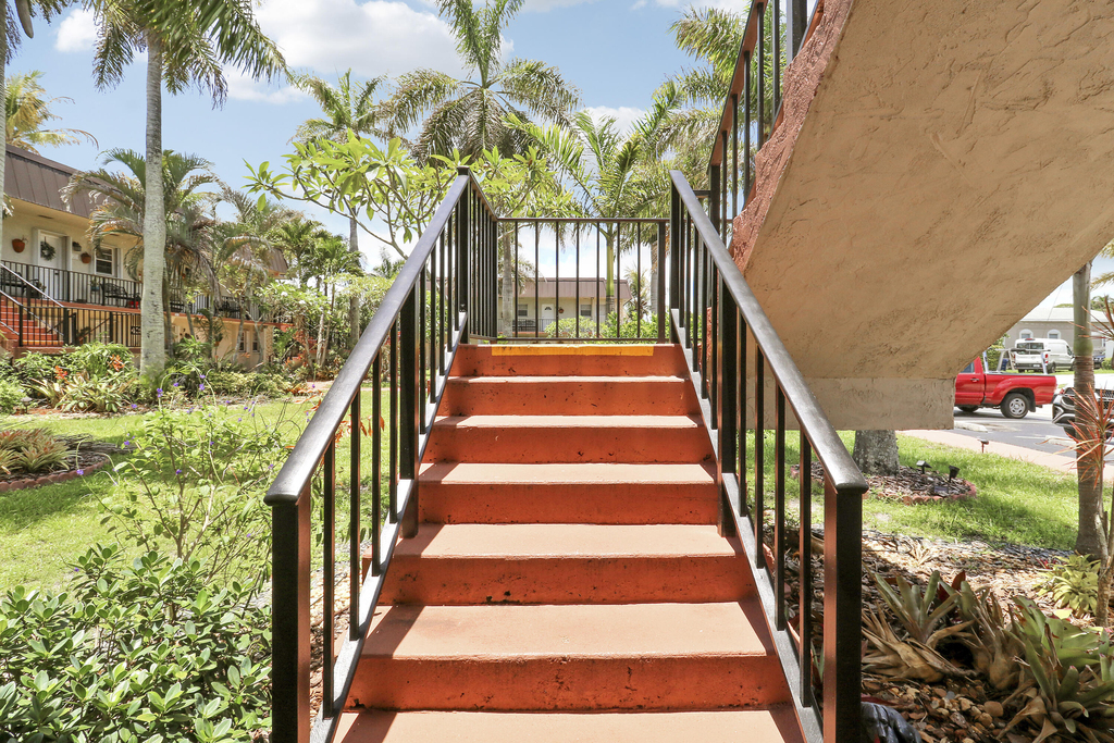 400 Fern Street - Photo 3