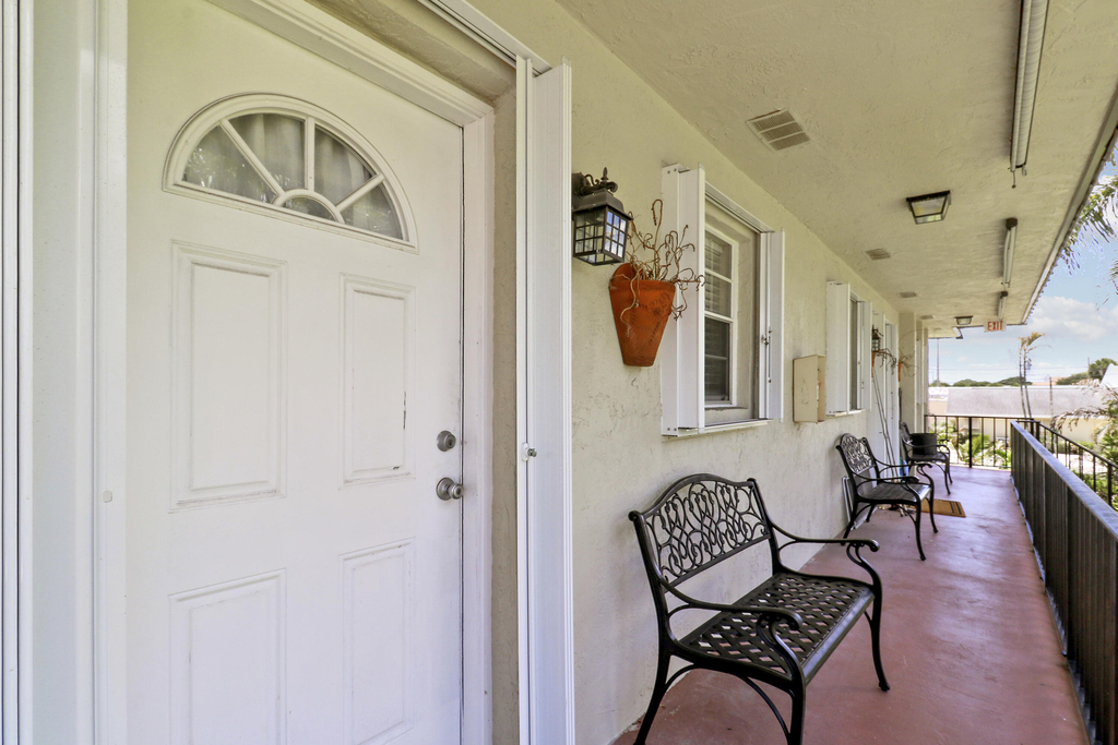 400 Fern Street - Photo 4