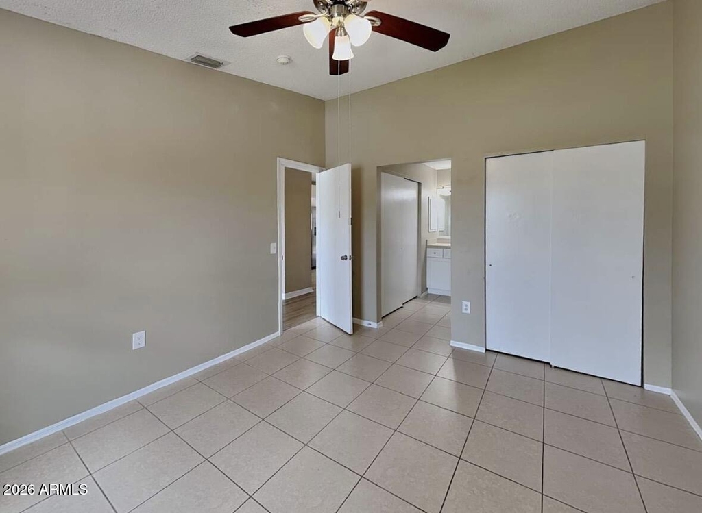 8907 W Roma Avenue - Photo 6