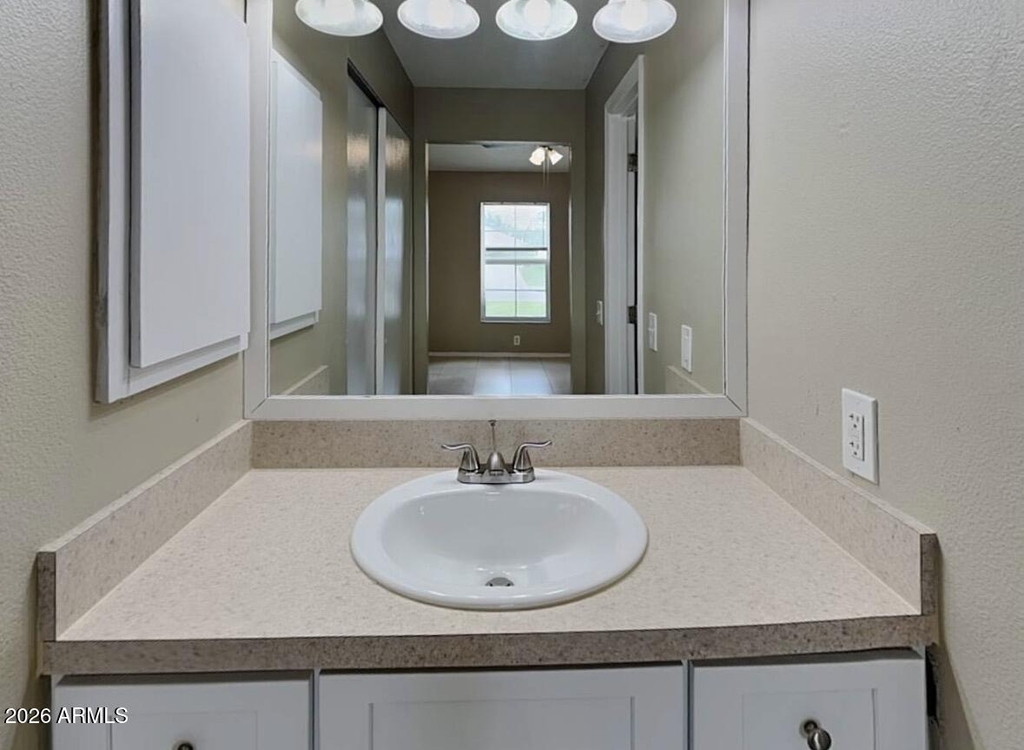 8907 W Roma Avenue - Photo 8