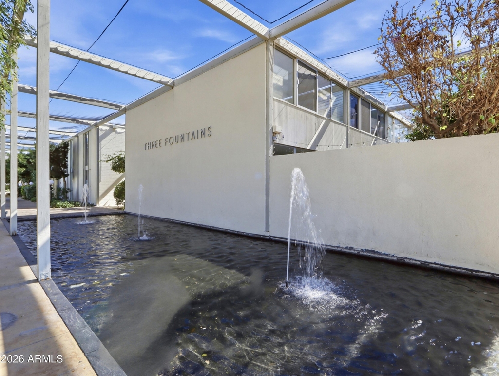 4411 N 40th Street - Photo 2